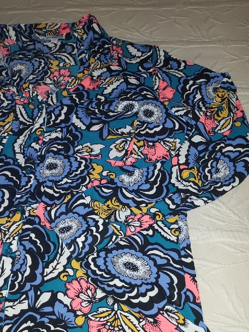 Express Portofino Blouse - Picture 8 of 10